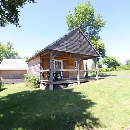 Chalet Cosy Au Coeur De Salers, Proche Randonnees Et Base Nautique, Avec Terrasse Et Equipements Confortables - Fr-1-742-430