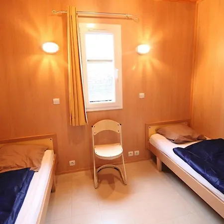 Chalet Cosy Au Coeur De Salers, Proche Randonnees Et Base Nautique, Avec Terrasse Et Equipements Confortables - Fr-1-742-430 Hébergement de vacances