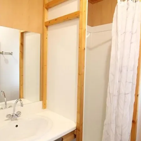 Hébergement de vacances Chalet Cosy Au Coeur De Salers, Proche Randonnees Et Base Nautique, Avec Terrasse Et Equipements Confortables - Fr-1-742-430 Salers